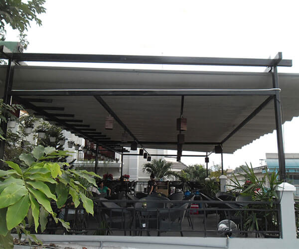 Thi cong bat che xep tai ha noi
